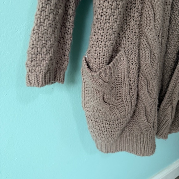 Altar’d State Cozy Tan Cable Knit Sweater Size S/M - Picture 3 of 8